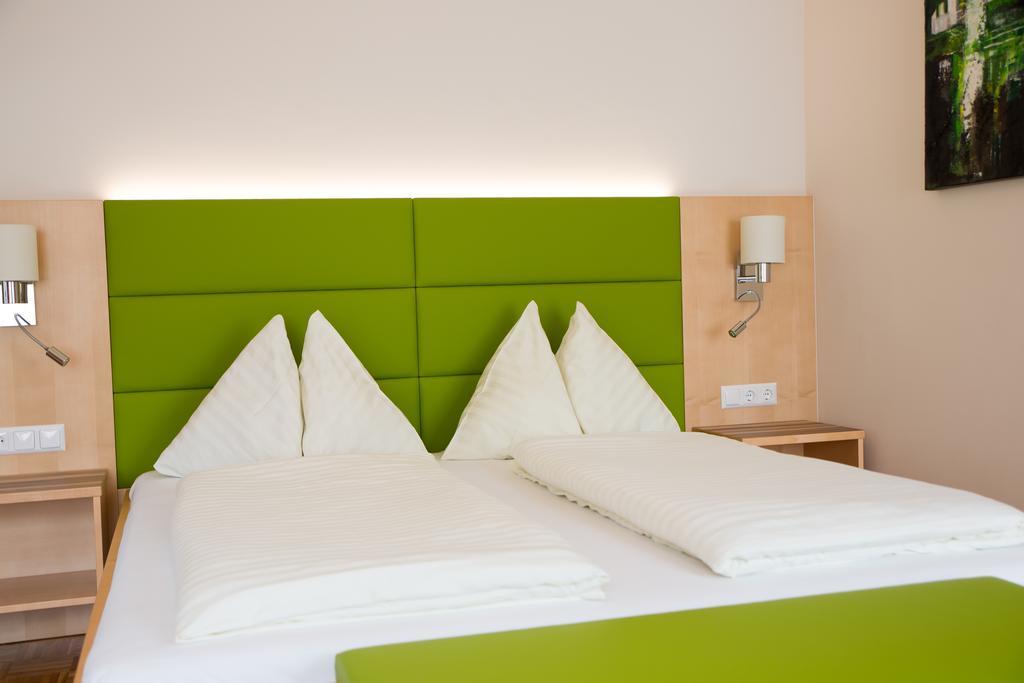 Hotel Restaurant Thadeushof Techelsberg Экстерьер фото